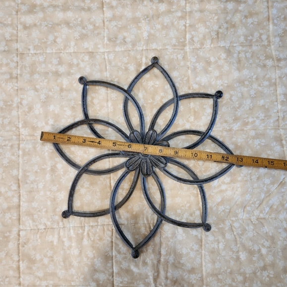 Indoor / Outdoor Charcoal Gray Wall Decor, 13.5 Inches Width & Length - Picture 2 of 3